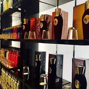 Яду мне, яду! Ароматы V Canto Stricnina и Lucrethia